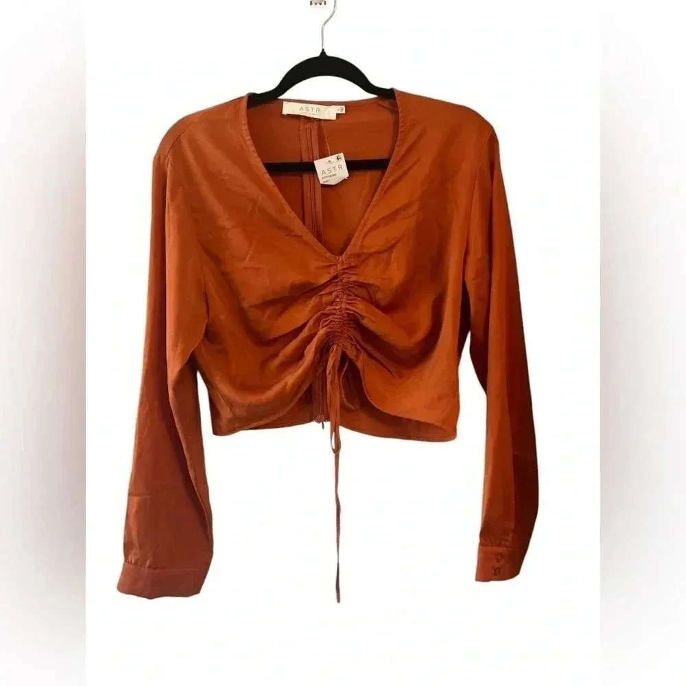 ASTR The Label Long Sleeve Cinched Cropped Top Color Rust Size L NWT